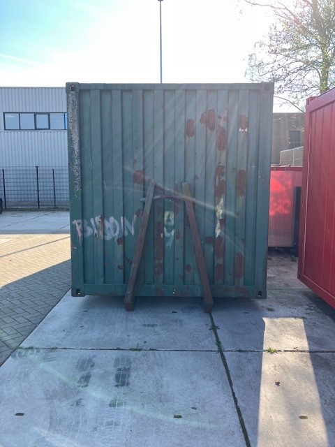 Haakarm container