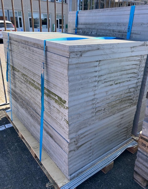 60 zonnepanelen inclusief omvormer (nr.1)