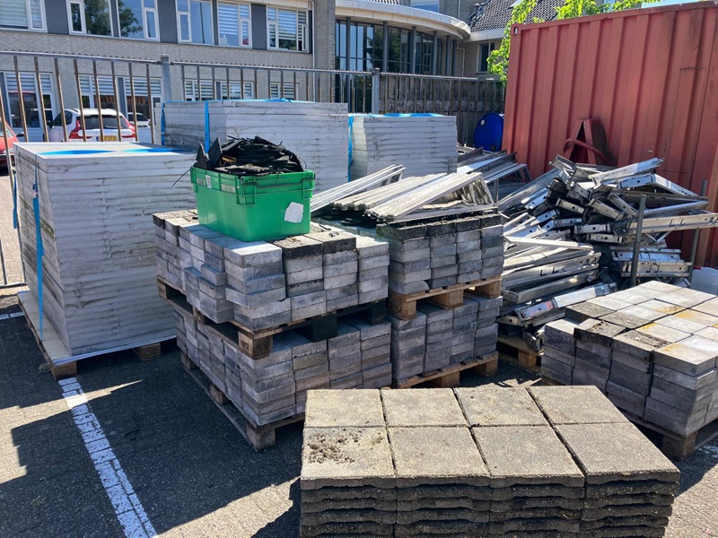 60 zonnepanelen inclusief omvormer (nr.1)