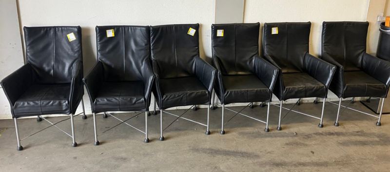 6 lederen stoelen