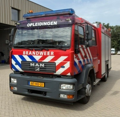 Tankautospuit 4 x 2  BT-HD-21