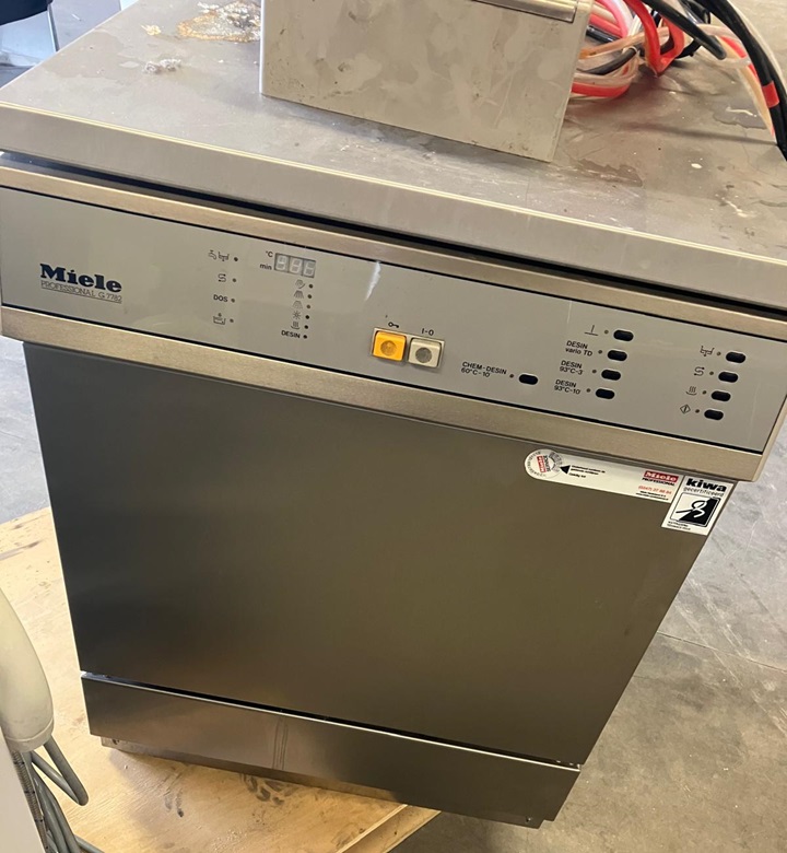 Professionele (masker-)wasmachine